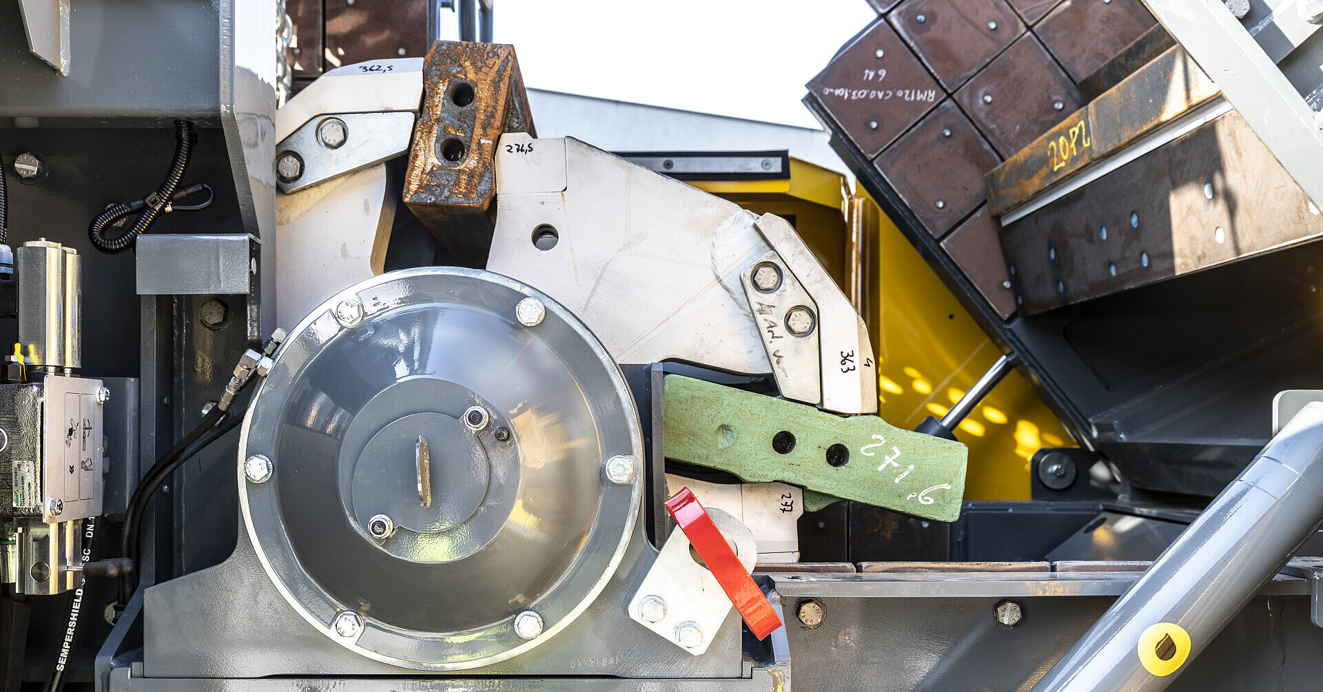 Impact Crusher Blow Bars The Ultimate Guide RUBBLE MASTER