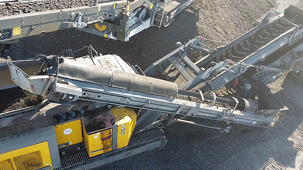 Case Study: Eric Bruno; Recirculate oversized material back into the hopper and produce a defined material in a single pass; Case Study: Eric Bruno; Recirculate oversized material back into the hopper and produce a defined material in a single pass;