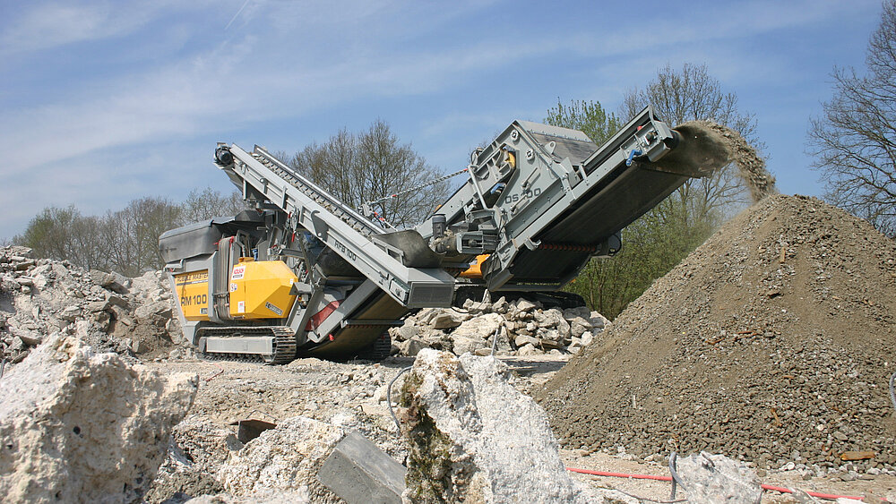 Prallbrecher RM 100 2.0 zerkleinert Beton 